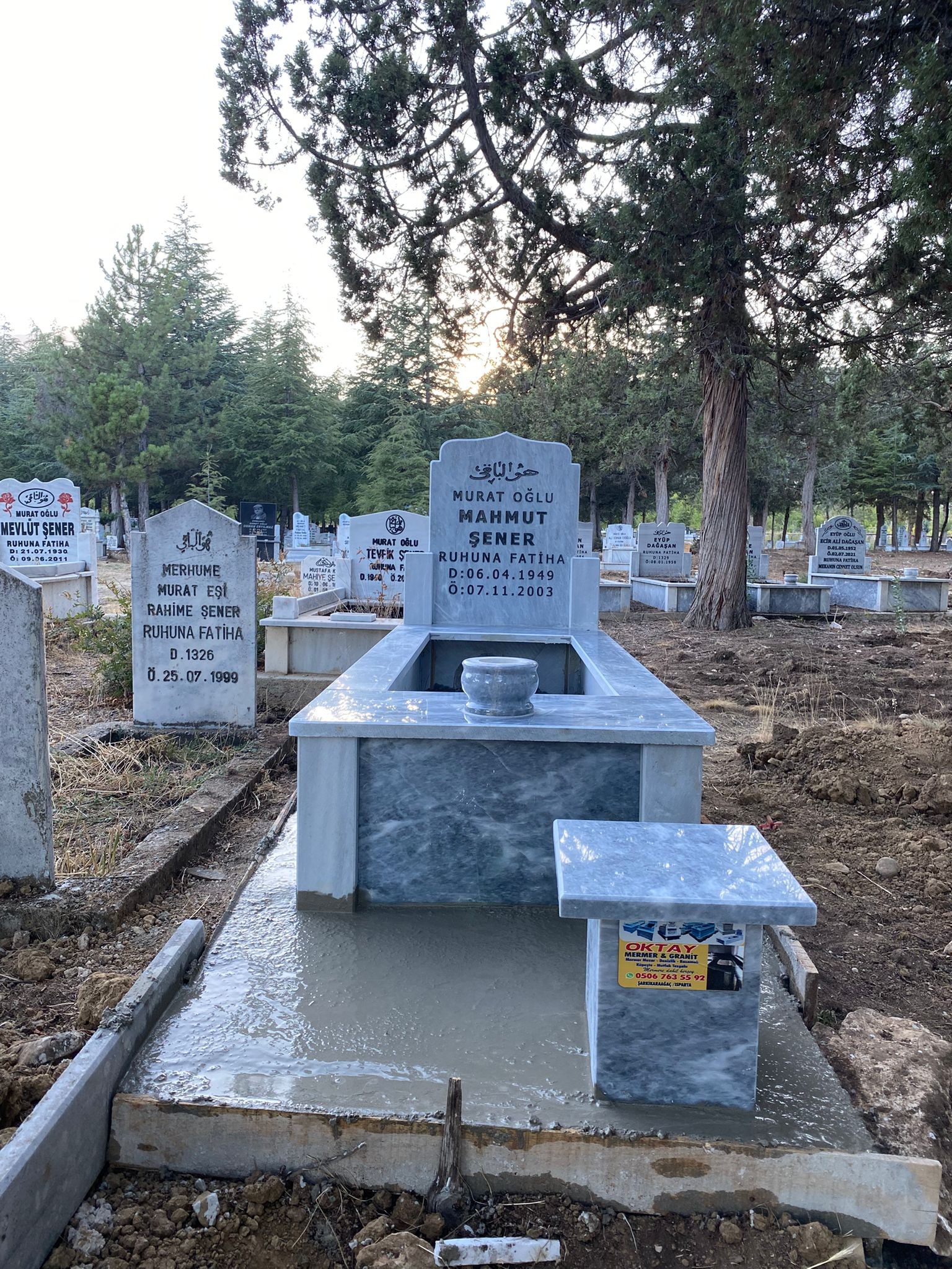 Isparta, Şarkikaraağaç Mezarlığı - Şarkikaraağaç mezar taşı